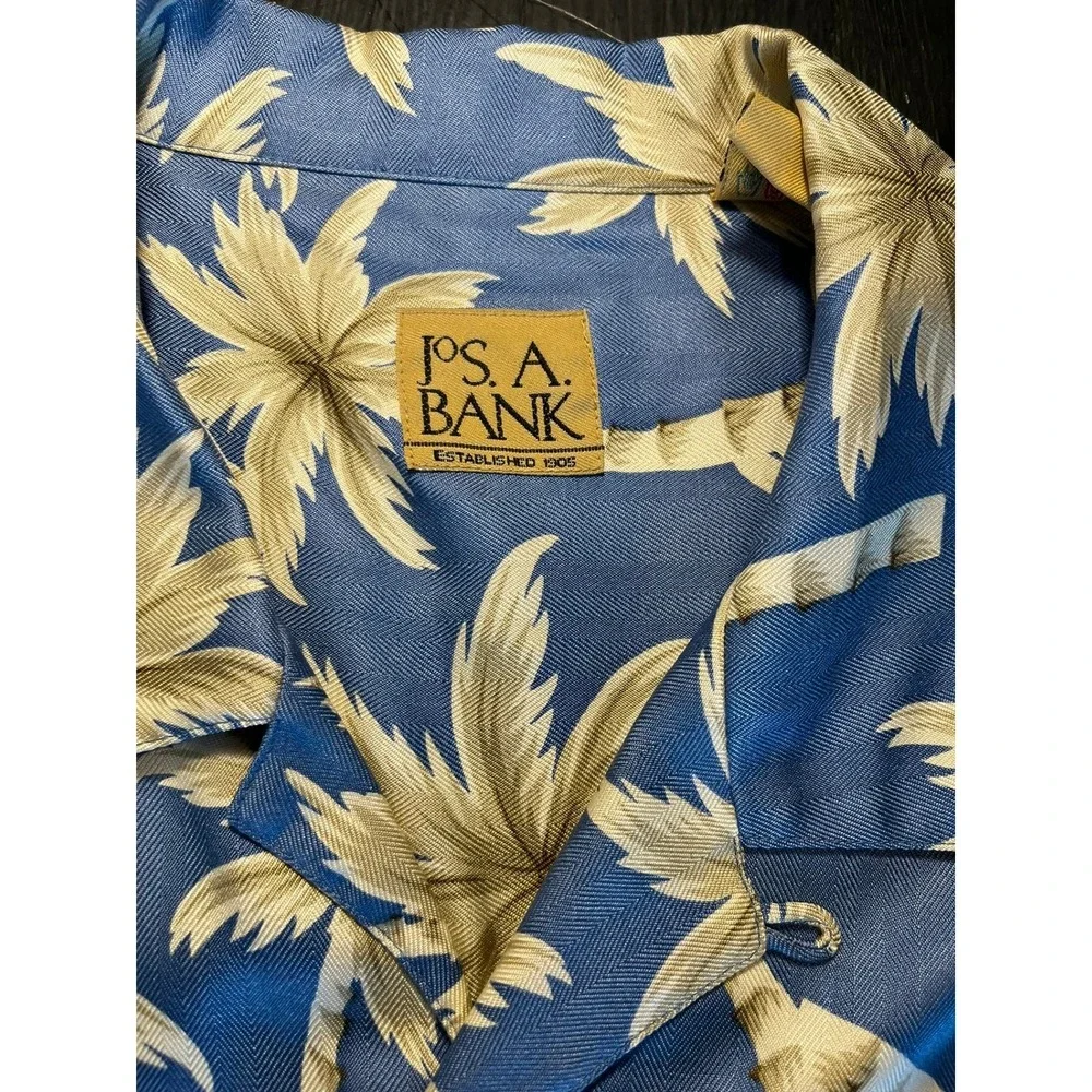 Jos A Bank Men's‎ Silk Tropical Palm Tree Button Down Shirt Size L